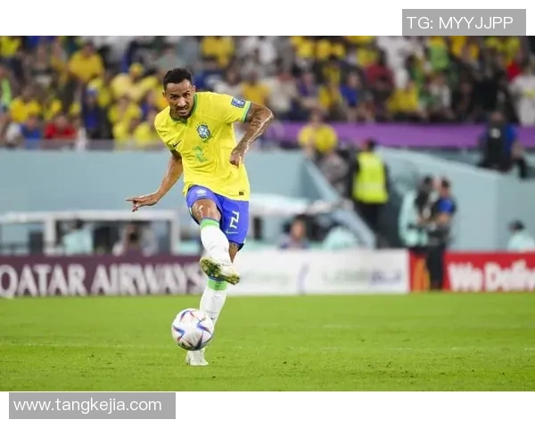 足球明星出场绿布背后的故事与魅力揭秘